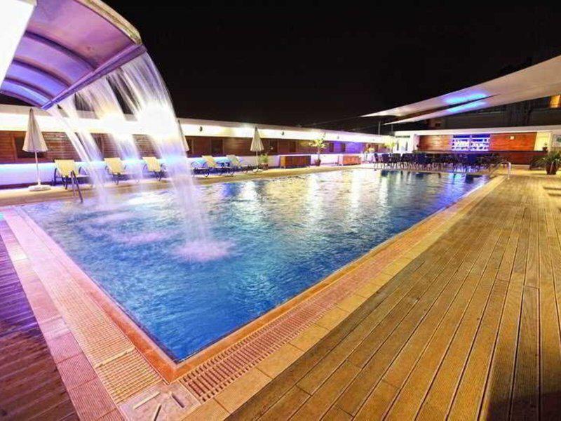 BD413DA10B0CAA05BEB91E3B80CAA830