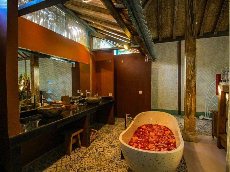 88EE96667F65A0FDC4F36602FAC9C6F9