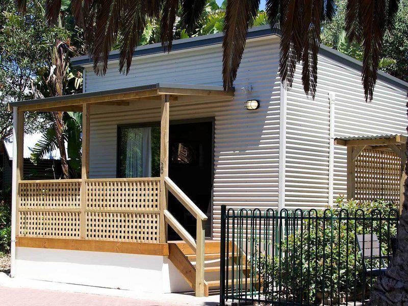 7332F78B614823F415E4B91B44D9D00B