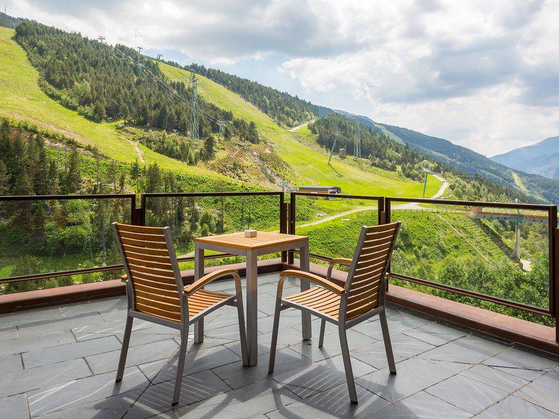 64405C753E9F8F17D11EEA333E41D742