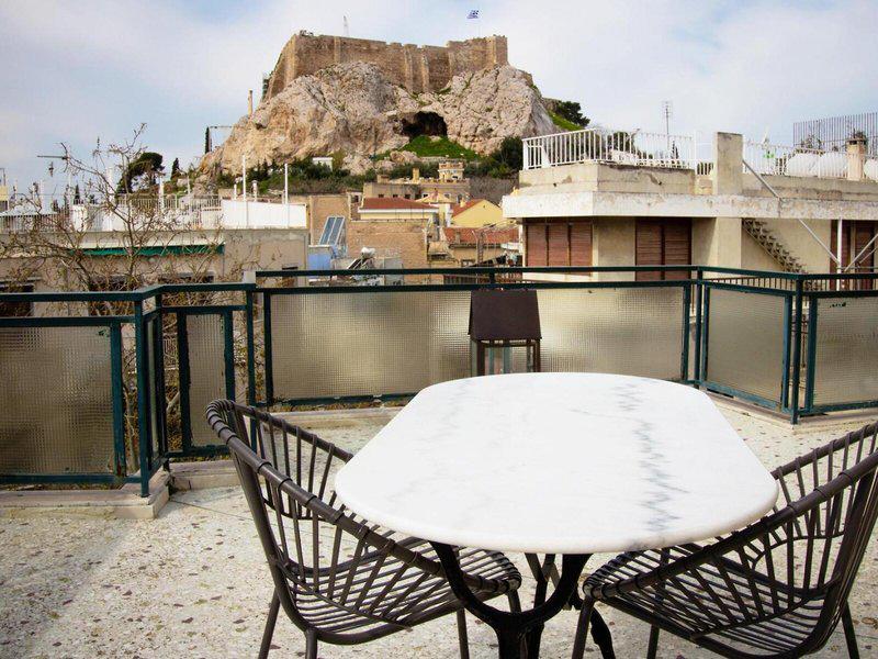 9ED90C4A0979E92702765F8794FFF492