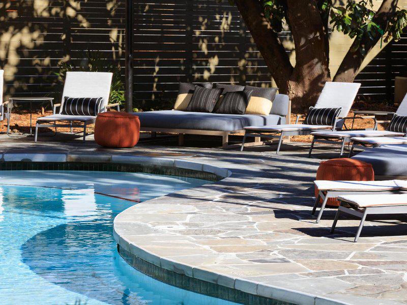 62E9ADAF4B7C4AE8E71170A29340E53B