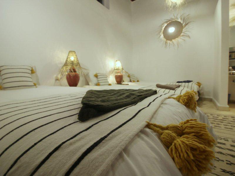 327E3F1A27304A0E497BF6EDBAD85A71