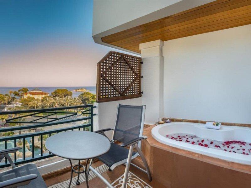 44665B2BEFDD795E55ED76AA54334085