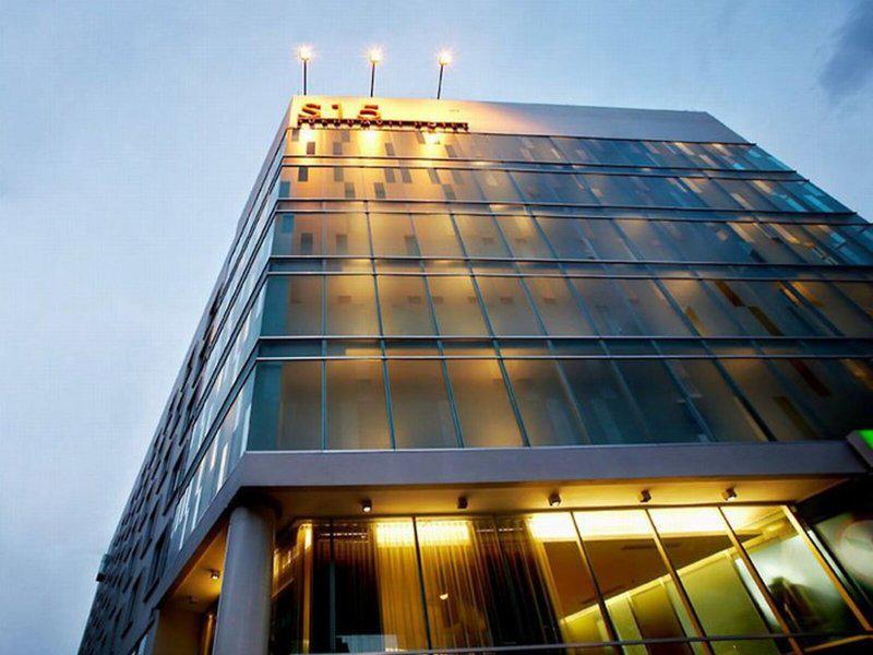 6D470A5CD61252D94E481A27C6891C63