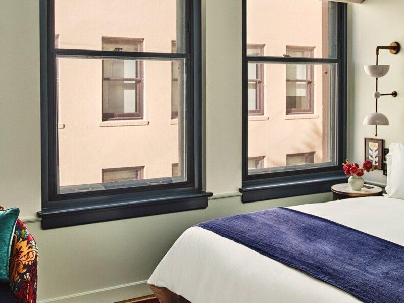 983185360839A14462A70D00B6C550AE