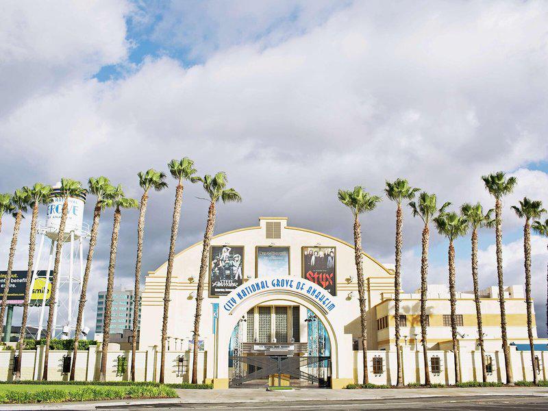 21AFAD48F312746DDFBFCC216566FD9E