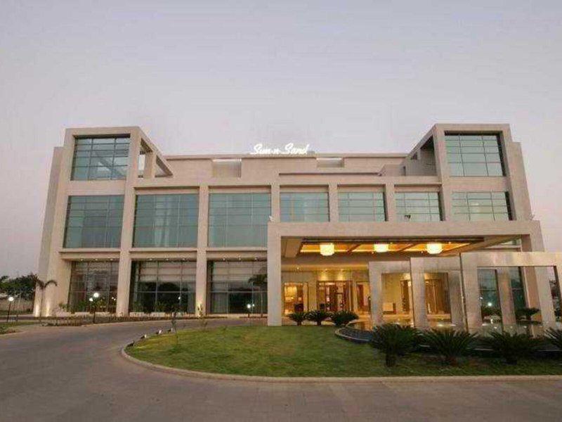 456112B604030E804D365BED8255E6E2