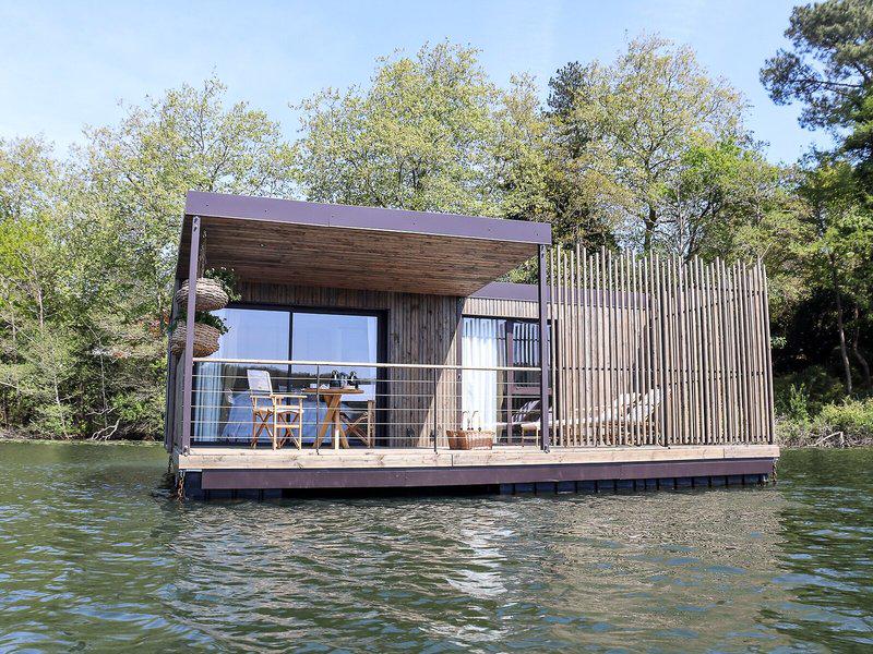 97E24B11E92ADAF636386D5D50D65F5F