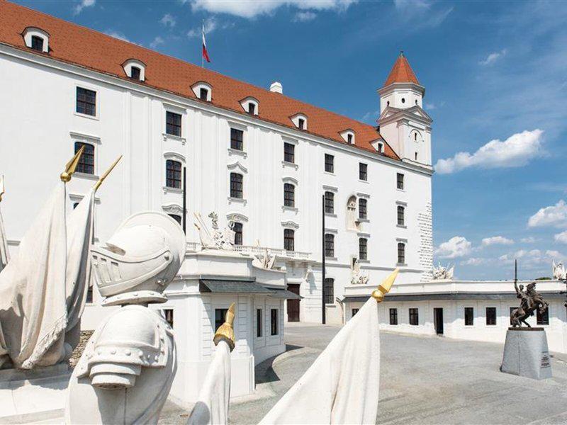 AF8F6C6482B5C52C469F78E7AD5334FB