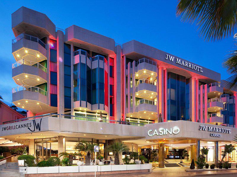 93A5E3B728D7ADBBA2919EB48B042AB2