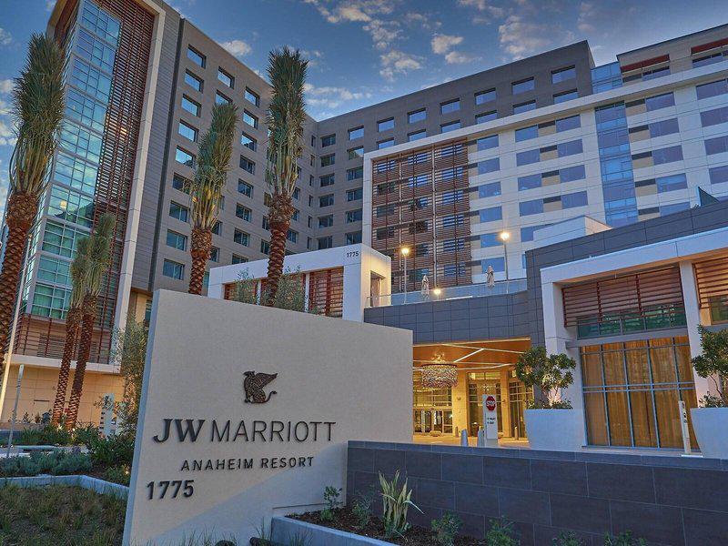 DC4367BF622DB9C32DAF2E82C3F726A0