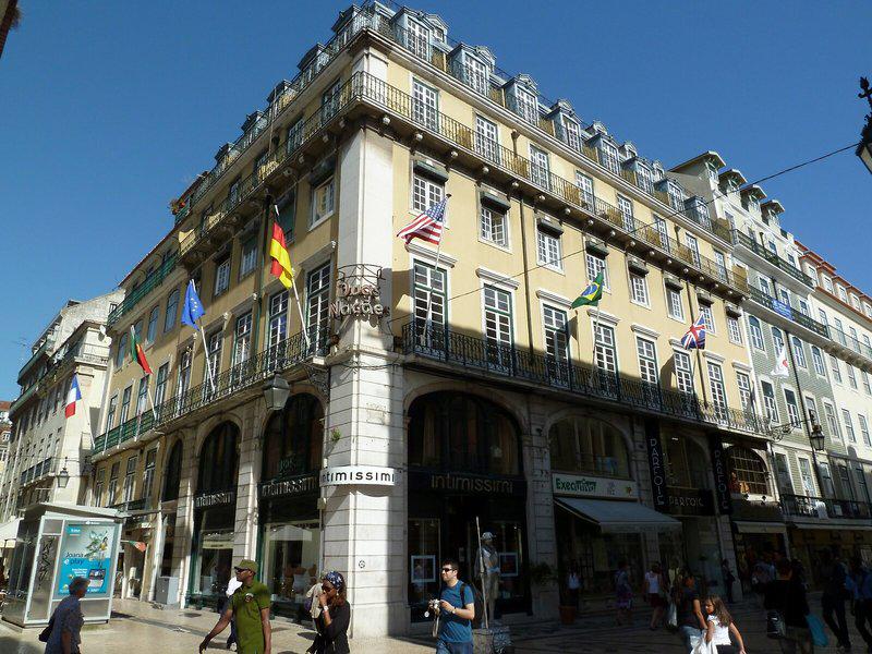 6CFF3C5B7F795B35F82BEB716A7BFA4B