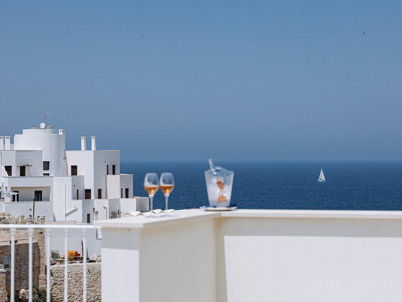 23BB1F1343A6D3F9D73774025551D1E2