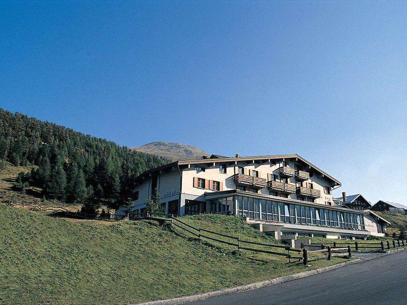 246A759EF83122B6D5A3CB6AE3F4F6ED