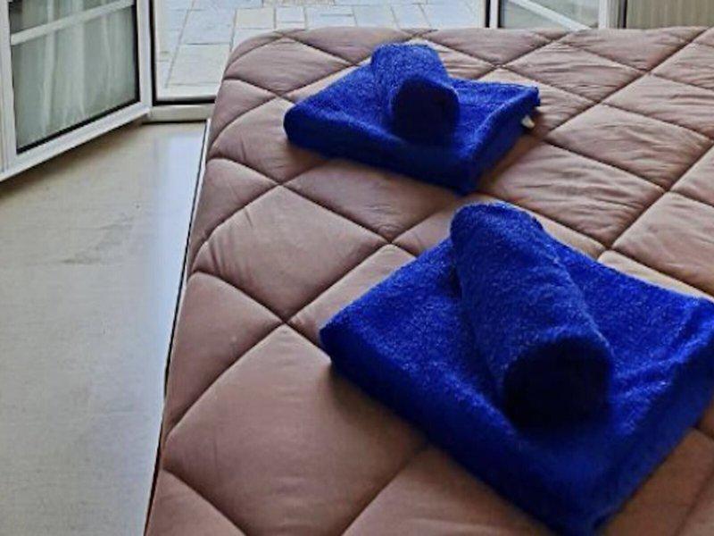 CA88843DF032643BAEB5BE7C4F06D56F