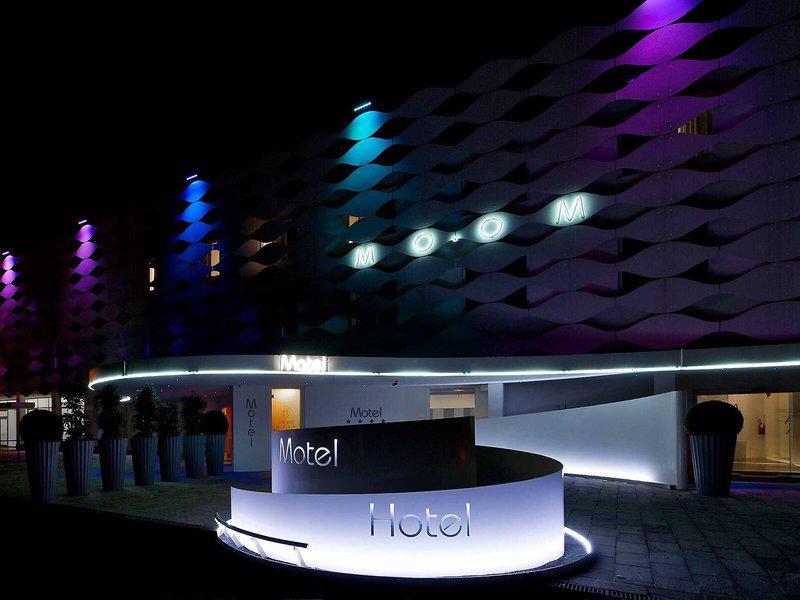 C90C03D5D504CD679007EC4D4CF997AA