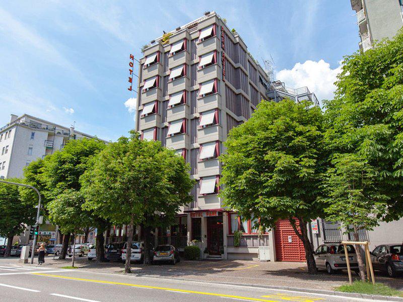 672A927E0CC44FE1D339CD5D65A94516