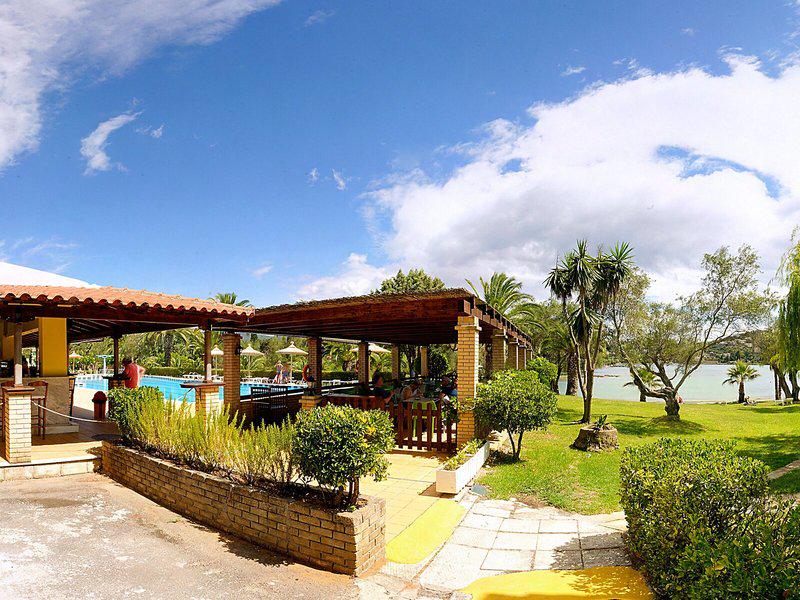 D152403147BEC30C9A321AEC119D84CF