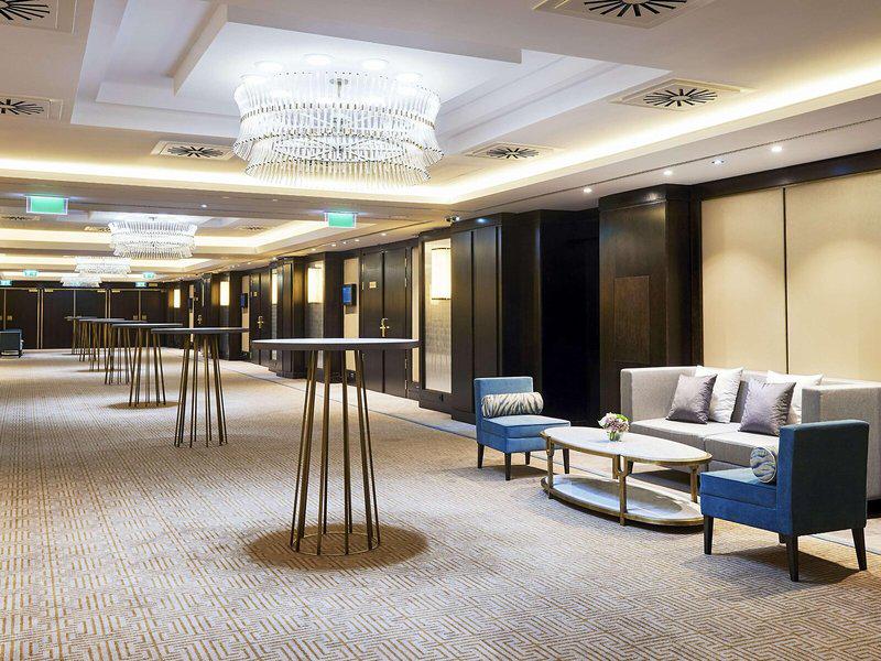 CEA9ABB506150F7975C983C2AA8C54FF