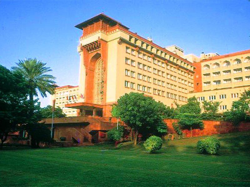 E2C1B8B74133A6D6E65E1C1191F12A09