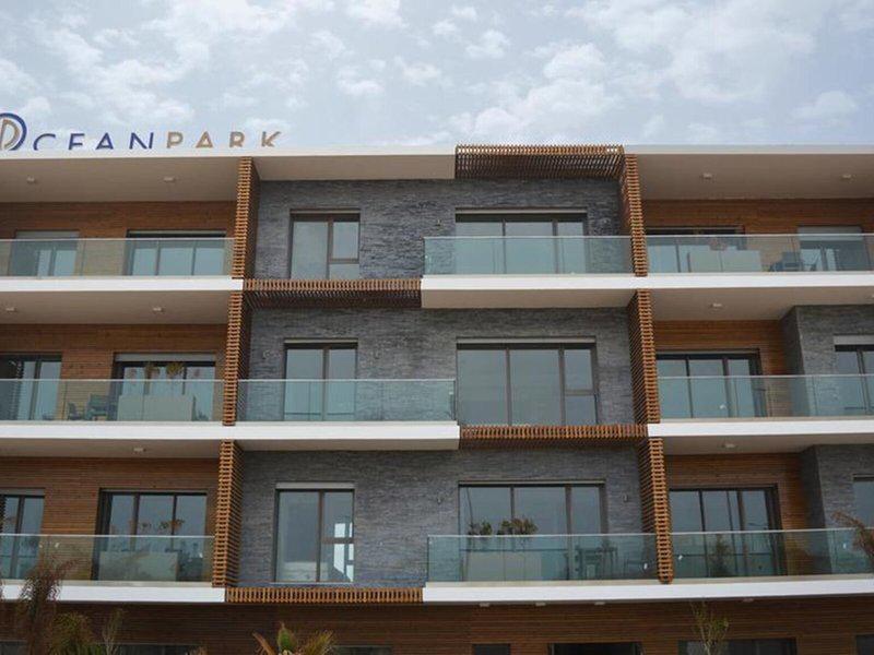 357A3354F80139ADFF7F4CCCE247DE12