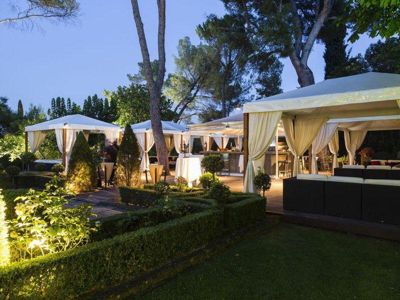 FCB71F2B99EDE28B30D481569AF790BE