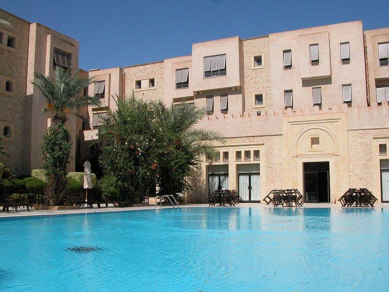 2A751C6B262BB8BB0E44331EE5FFC41A