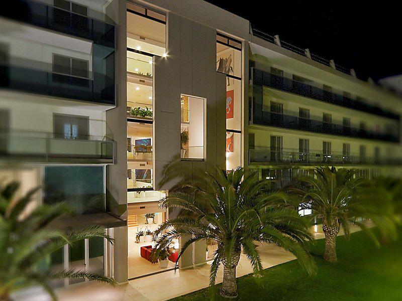 D1CEC747D109D26EAB19517953F473EC