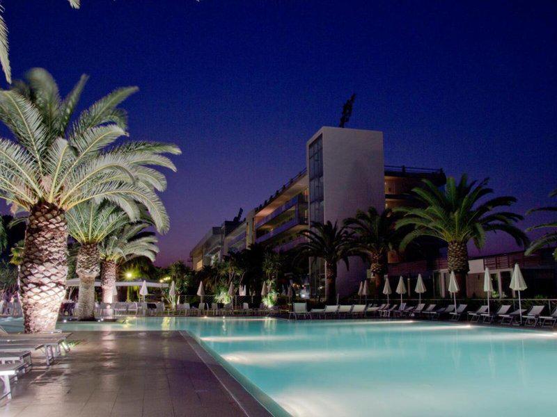 14F13BC13FDB0A7E9E0B4A385DC3891C