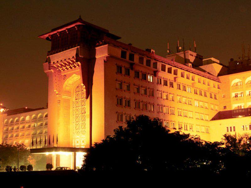 CE8550ABE07BC5E67228078E2B5051A4