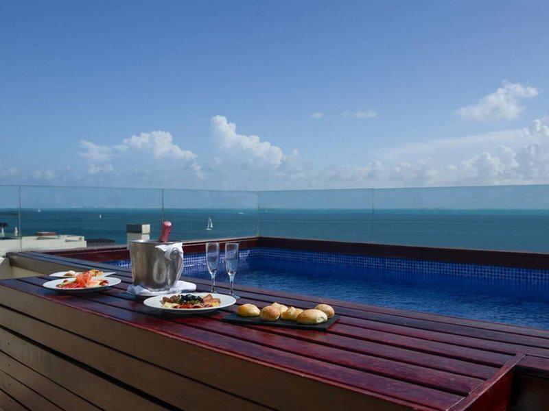 6F0D22DD3D50210A28534D3E1C3E2BBB