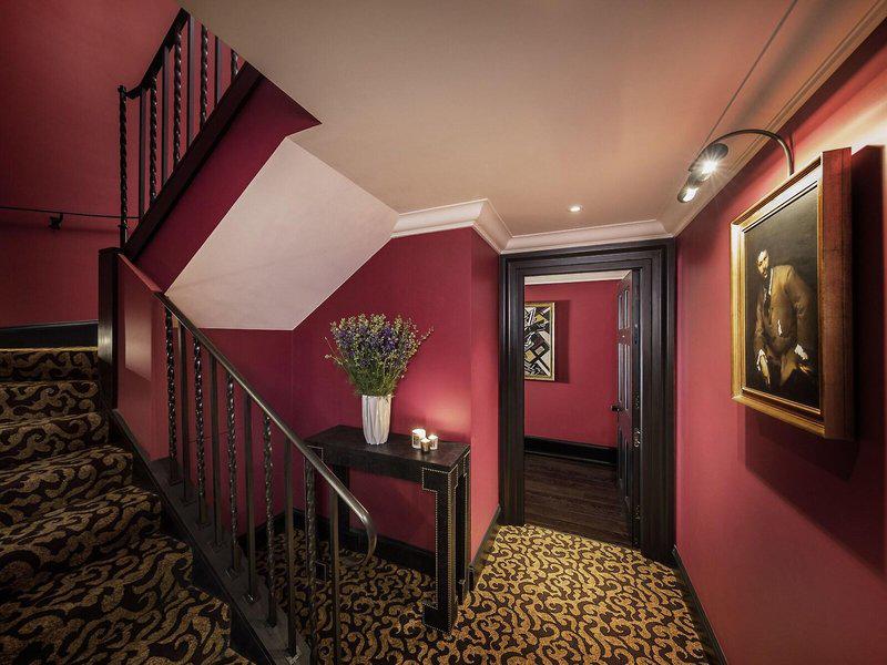 67024D859E46D420106F180D686247B7