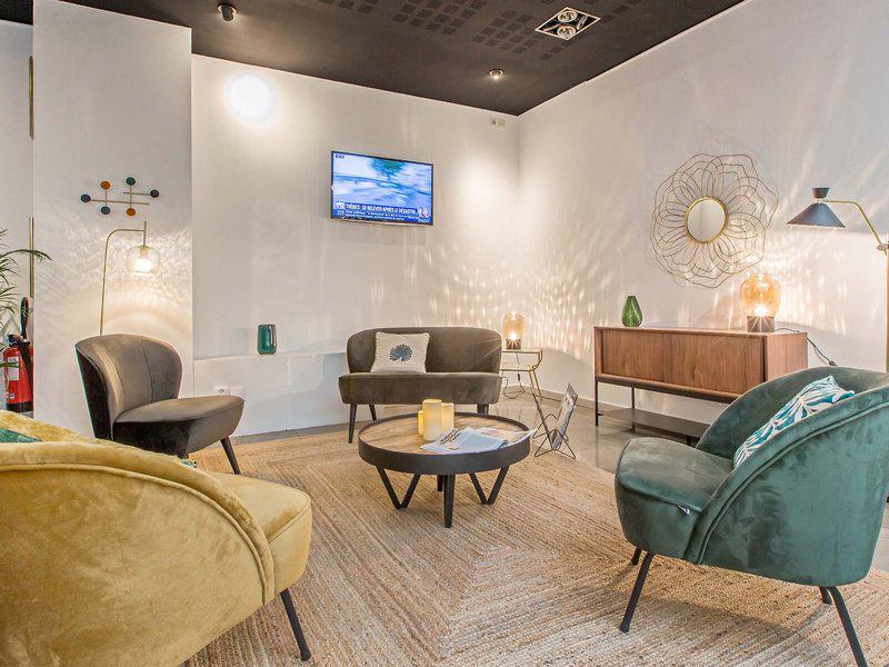 D7ADDAE432512F6EF9A8DC6983D62072