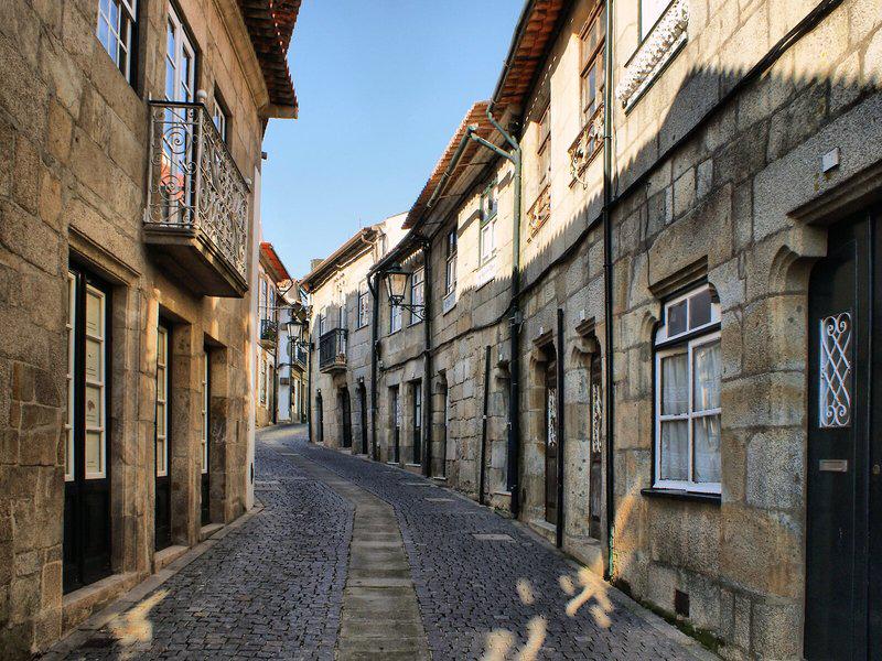 3FEAA32B3B07472418F26D05A658ACBF