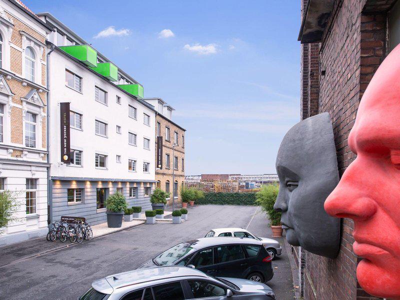 510B8E0A4C6E8598E60E910853752036