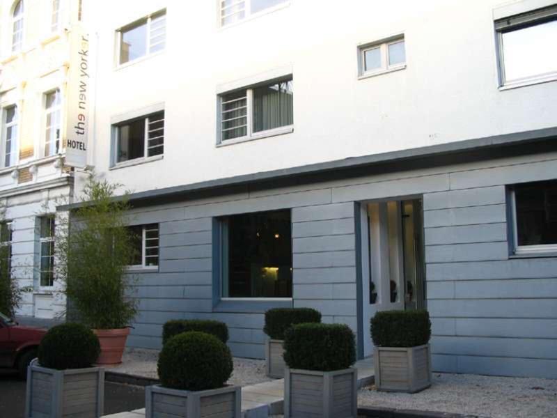 253BD79FFD7A553F81CA386D6CFF2A62