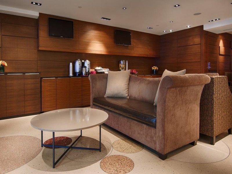 F3663DED026715DE18E0AF6DE8A74FA7