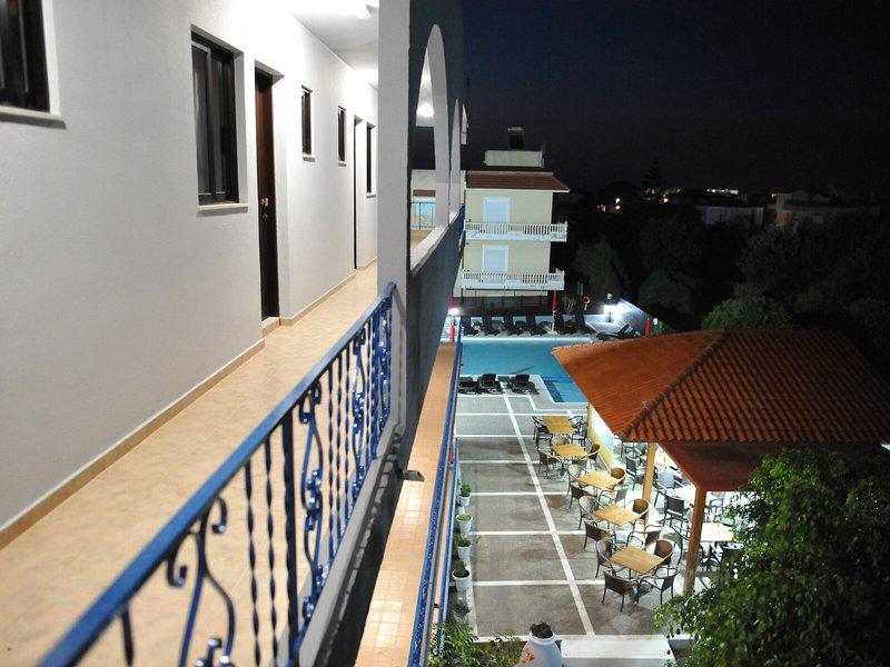 D91C0096FFF838E59702BA8A15950D26