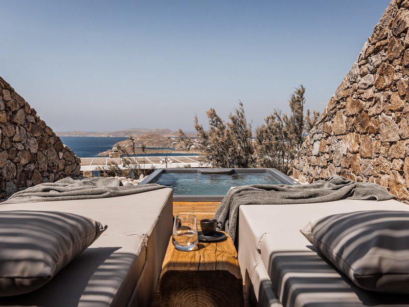 3995EC1CF0F4BD899F47648861EA21BF