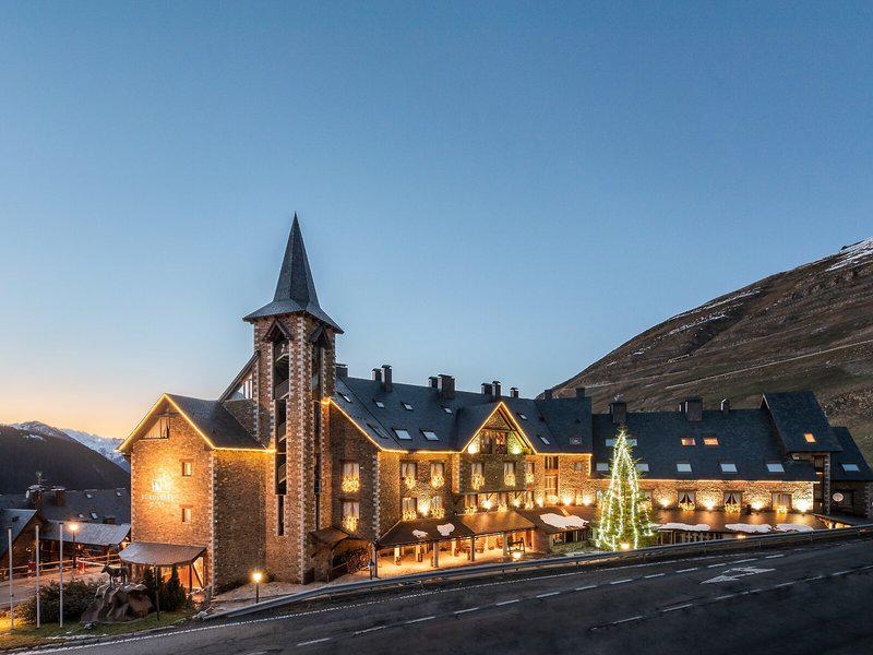 DDB9975BD21738D5B64E25368BE3AD78