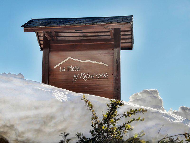 BABDBD6CA1D04A6C8296BB3940279A16