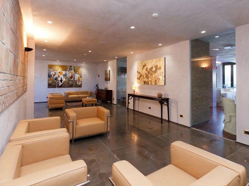 EE4D0F38CD6111B5EDC0F9D8797EAFCF