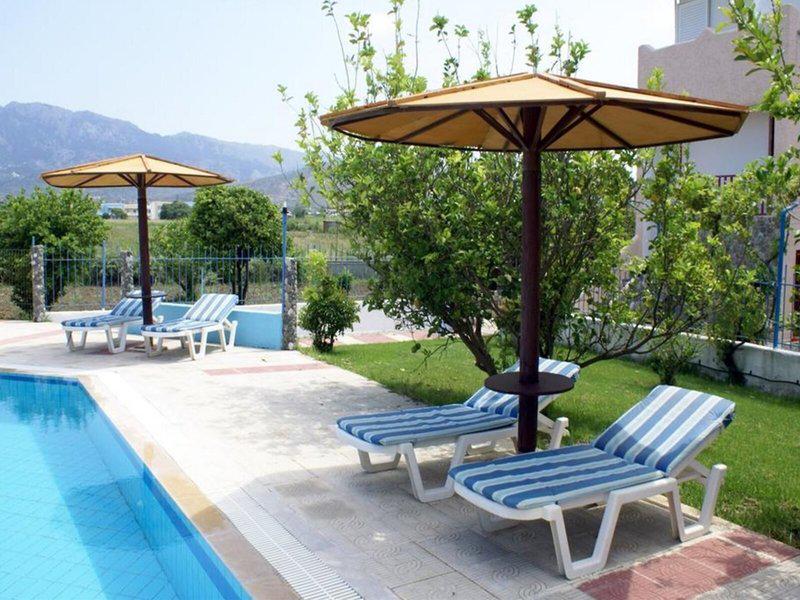 46CB21FF8CA9C4F669AB39E219F1524D