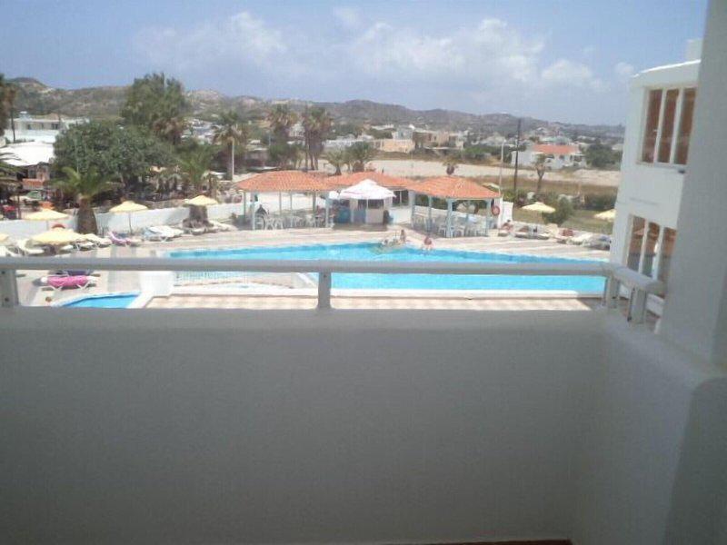 25DE755E56879E0DBAB2D9CFD5CC3E94