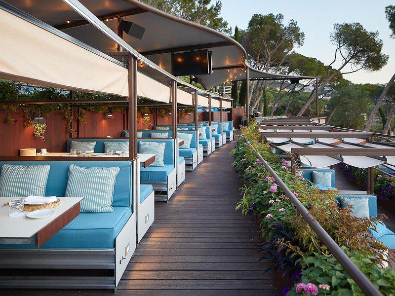 1670AFCACBF28583373630D33D14CEA3