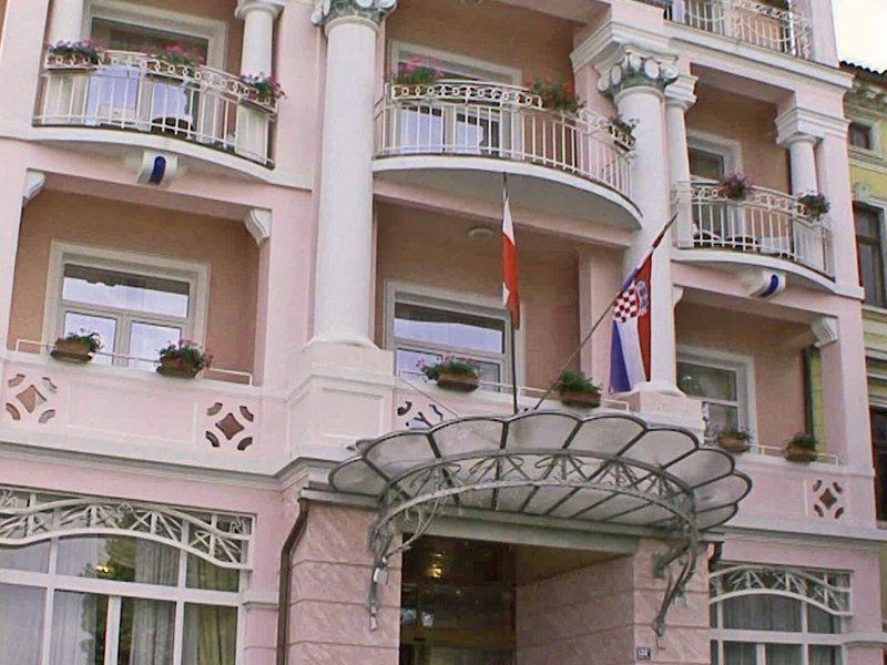 211544895F00769343B8F258F33E6AE3