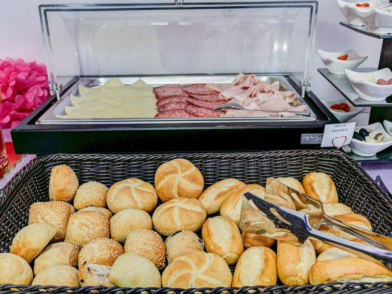 DBC636A9C1A8057930403D724AABFBAA