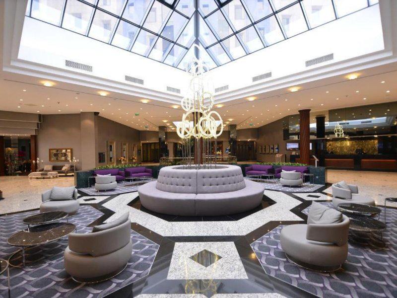 92E92185079E02141D4617B043C59C15