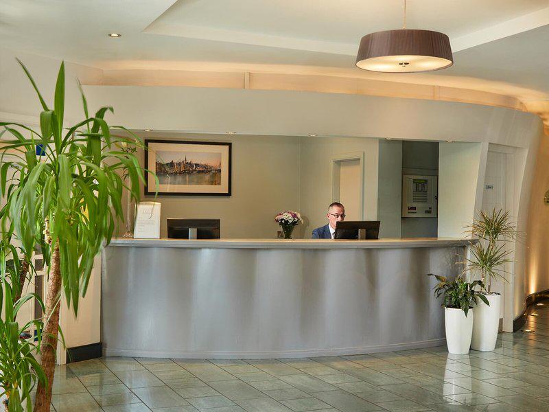 A893B304E1827D89BD511D73597B9CCB